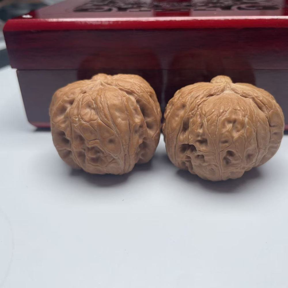 Pinggu Yuanbao Triple Ridge Wenwan Walnut   Natural Hand Therapy Collectible Grade