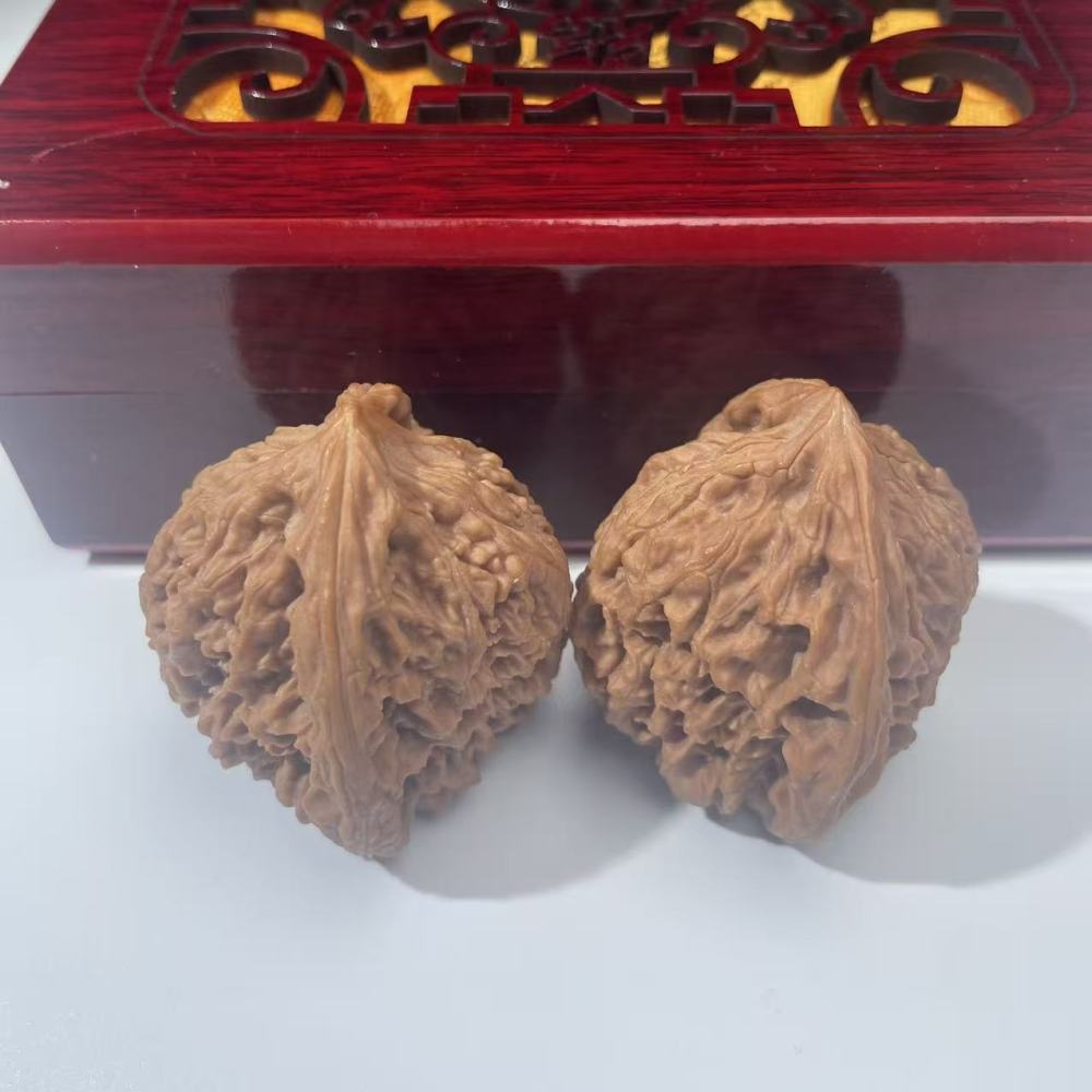 Nanjiangshi Two-Ridge Wenwan Walnut Natural Taihang Mountain Raw Material Precisely Matched Play & Collection Grade Hand Fidget