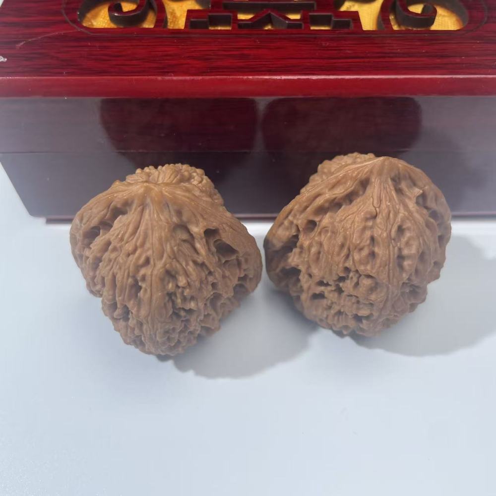 Nanjiangshi Two-Ridge Wenwan Walnut Natural Taihang Mountain Raw Material Precisely Matched Play & Collection Grade Hand Fidget