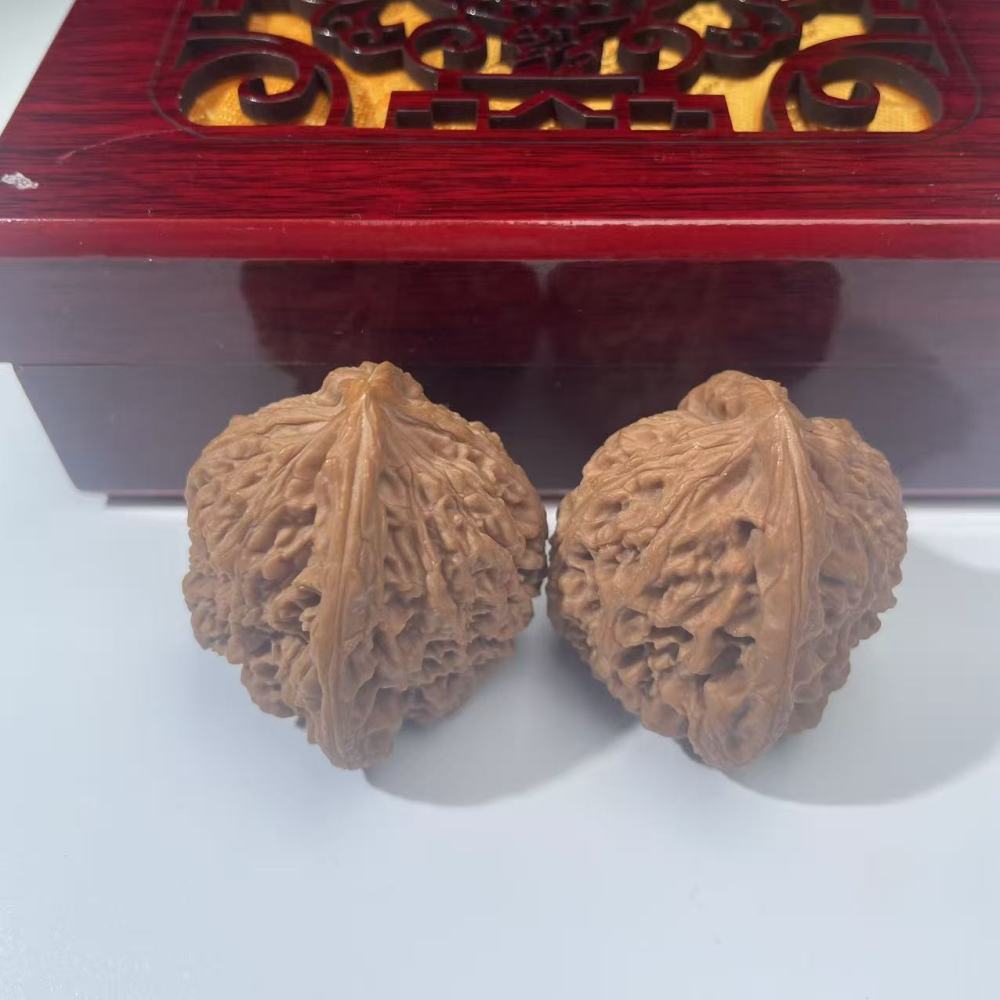 Nanjiangshi Two-Ridge Wenwan Walnut Natural Taihang Mountain Raw Material Precisely Matched Play & Collection Grade Hand Fidget