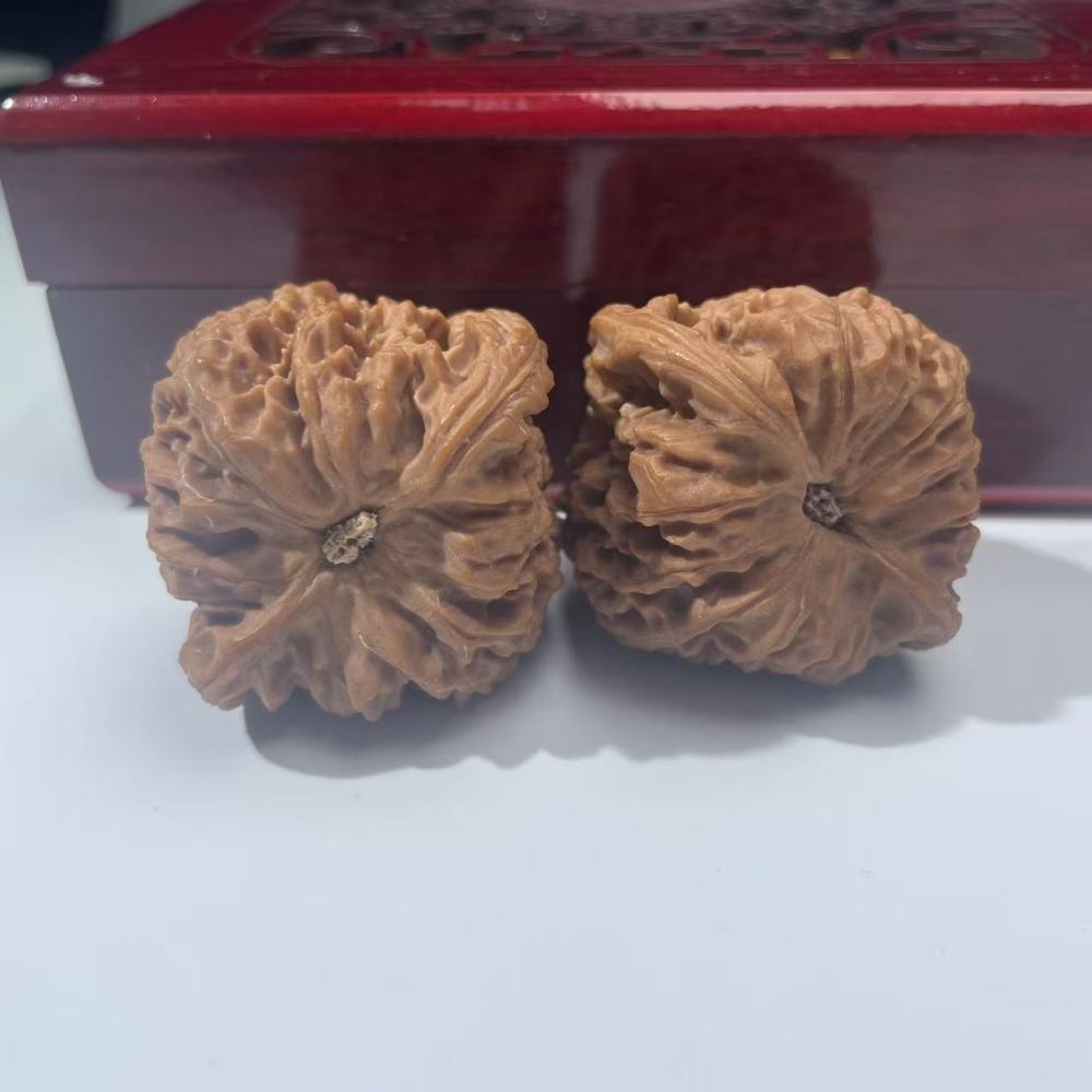 Nanjiangshi Two-Ridge Wenwan Walnut Natural Taihang Mountain Raw Material Precisely Matched Play & Collection Grade Hand Fidget