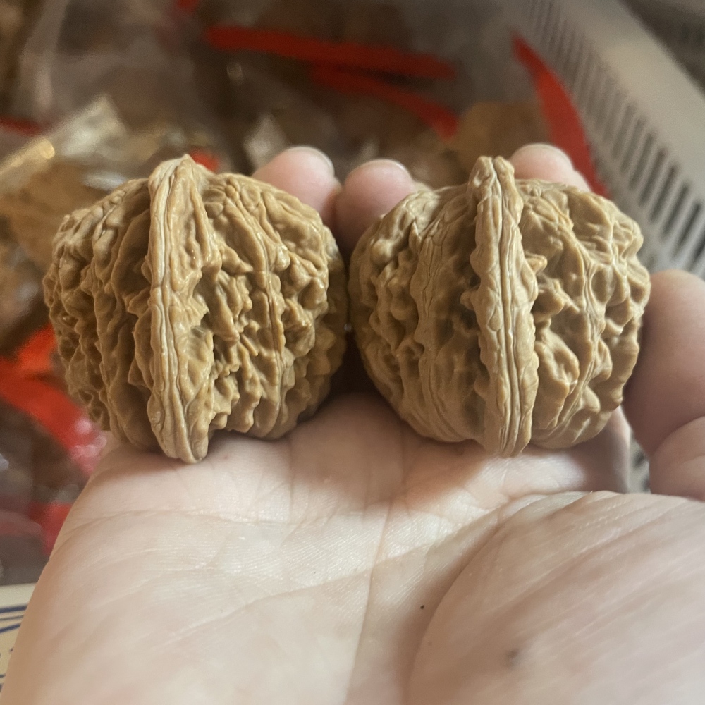 White Lion Head, Nanjiangshi Lion Head, Sizuolou Lion Head Wenwan Walnuts, 3 Pairs for $100, Natural Taihang Mountain Collection Grade Hand Play Pieces