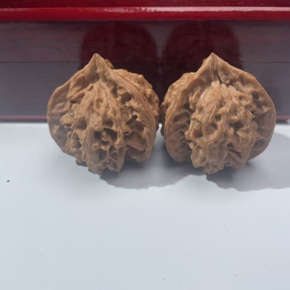 Panshan Three Ridges Wenwan Walnuts Rare Collection Hand Play Balls Premium Three Ridges Wenwan Walnuts for Fingertip Exercise & Health Care Rare Panshan Three Ridges Walnuts Luxury Gift  Collection Grade Natural Three Ridges Wenwan Walnuts Hand Play Bal