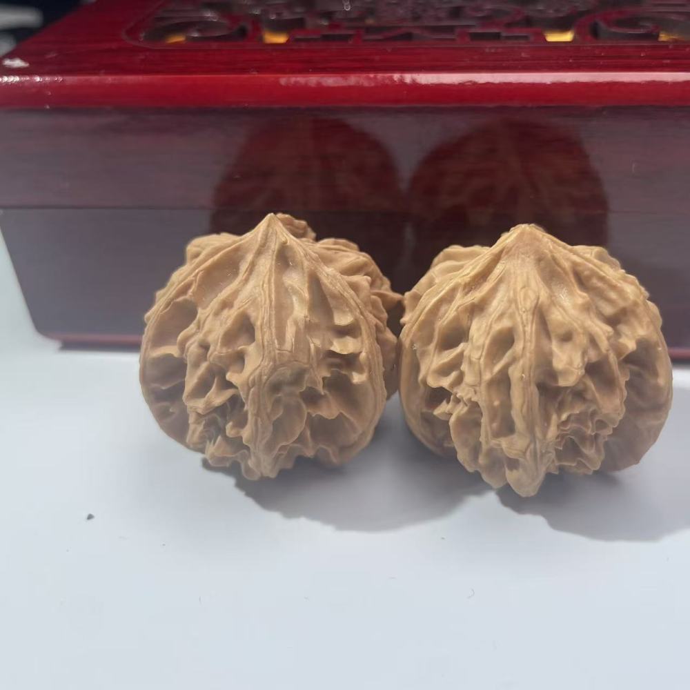 Panshan Three Ridges Wenwan Walnuts Rare Collection Hand Play Balls Premium Three Ridges Wenwan Walnuts for Fingertip Exercise & Health Care Rare Panshan Three Ridges Walnuts Luxury Gift  Collection Grade Natural Three Ridges Wenwan Walnuts Hand Play Bal