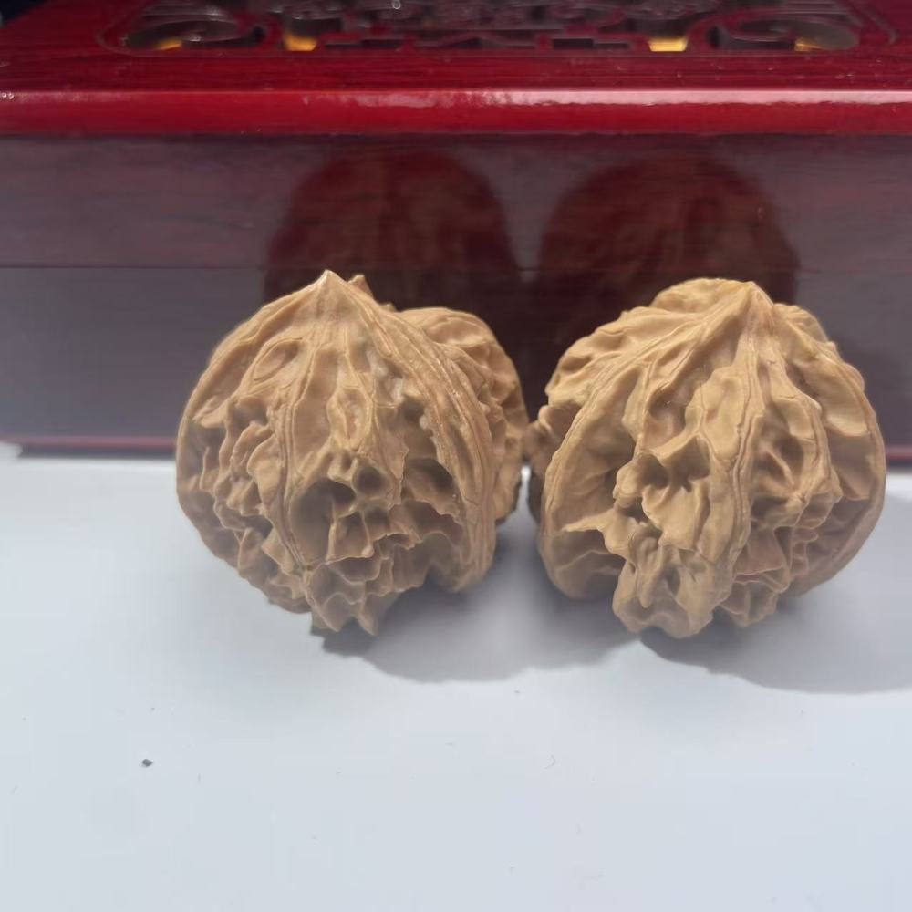 Panshan Three Ridges Wenwan Walnuts Rare Collection Hand Play Balls Premium Three Ridges Wenwan Walnuts for Fingertip Exercise & Health Care Rare Panshan Three Ridges Walnuts Luxury Gift  Collection Grade Natural Three Ridges Wenwan Walnuts Hand Play Bal