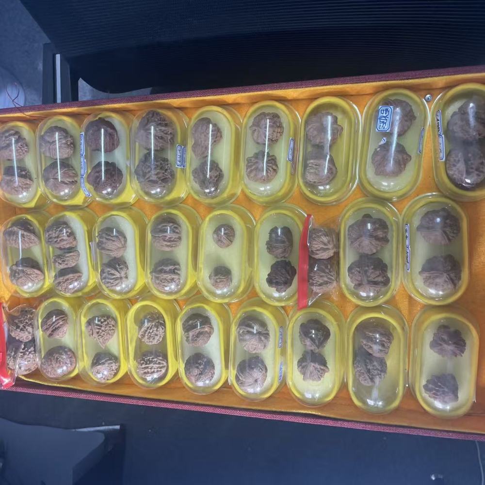 Panshan Three Ridges Wenwan Walnuts Rare Collection Hand Play Balls Premium Three Ridges Wenwan Walnuts for Fingertip Exercise & Health Care Rare Panshan Three Ridges Walnuts Luxury Gift  Collection Grade Natural Three Ridges Wenwan Walnuts Hand Play Bal