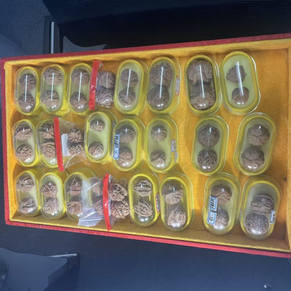 Panshan Three Ridges Wenwan Walnuts Rare Collection Hand Play Balls Premium Three Ridges Wenwan Walnuts for Fingertip Exercise & Health Care Rare Panshan Three Ridges Walnuts Luxury Gift  Collection Grade Natural Three Ridges Wenwan Walnuts Hand Play Bal