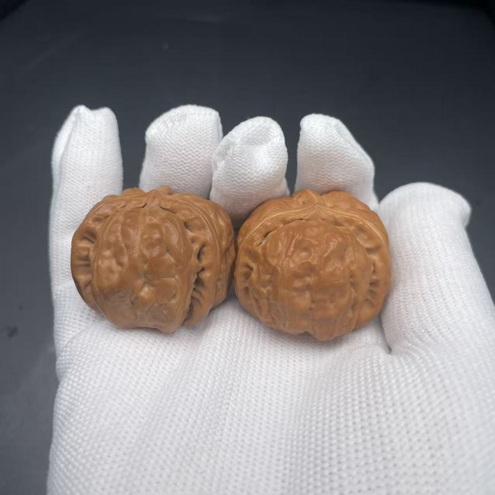 Premium Toad Head Triangular Wenwan Walnut | Collection Grade Hand Play Nut, Natural Matured, Exquisite Texture, High Market Value After Patina
