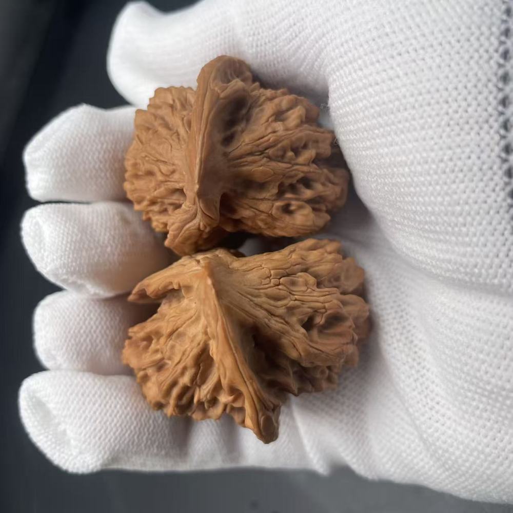 High-Quality Official Hat Half-Wall Wenwan Walnut | Natural Hand-Picked Guanmao Banbi, Collectible & Playable, Perfect for Wenwan Enthusiasts