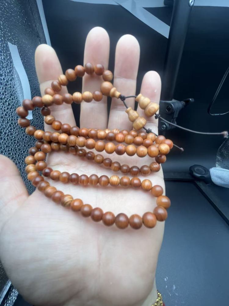 Handmade Natural Arborvitae Neck Chain | Aromatic Wooden Wenwan Necklace, Collectible & Playable, Patina-Forming, Perfect for Wenwan Enthusiasts