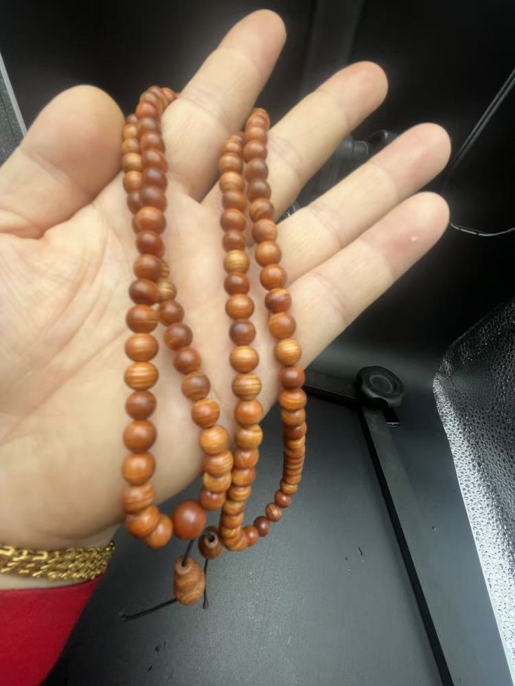 Handmade Natural Arborvitae Neck Chain | Aromatic Wooden Wenwan Necklace, Collectible & Playable, Patina-Forming, Perfect for Wenwan Enthusiasts