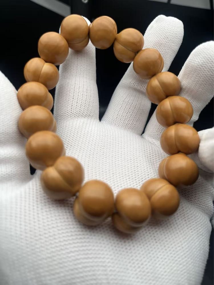 Natural Peach Pit Bracelet, Handmade Cultural Plaything, Collectible Beaded Bracelet for Men Women, Wearable & Playable, Will Turn Red After Long-Term Play