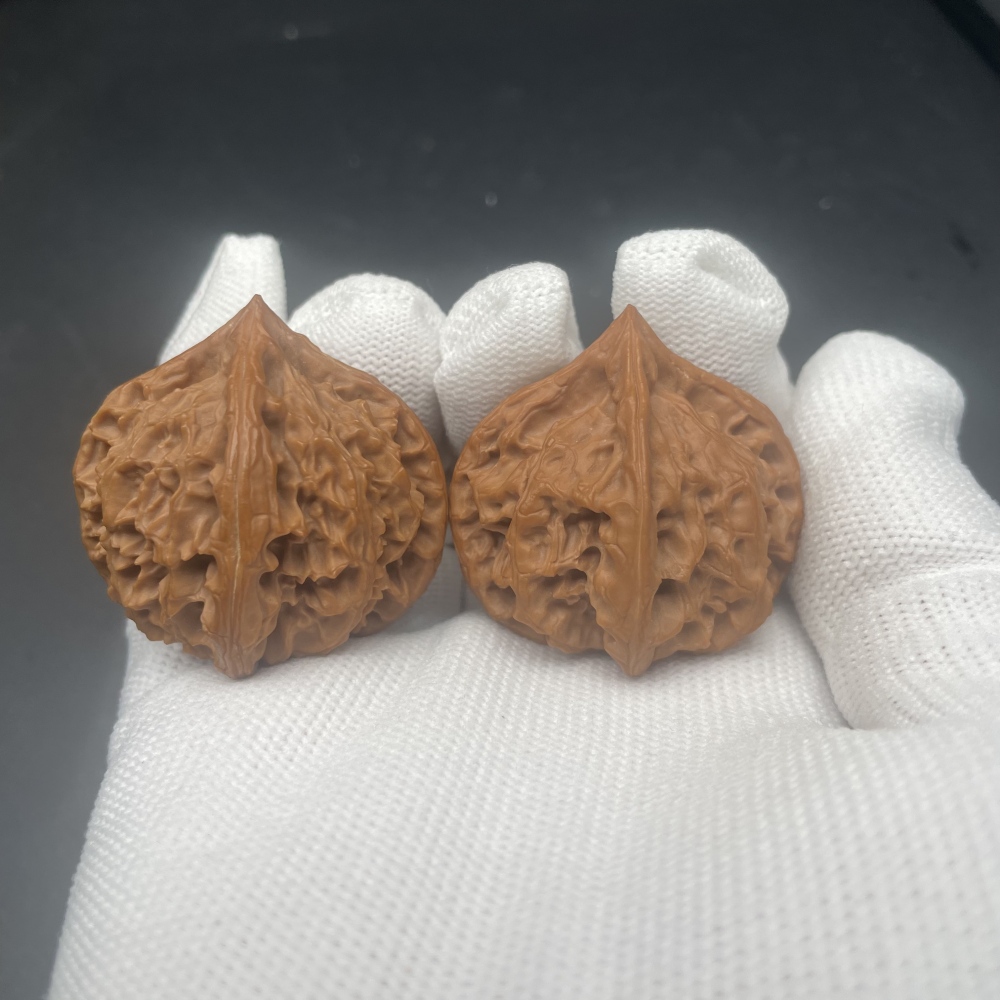 Natural Qinling Three-Ridged Chinese Walnuts - Hand Exercise Massage Walnuts, Premium Collectible Fidget Toys for Wellness & Feng Shui