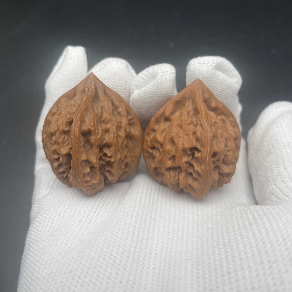 Natural Qinling Three-Ridged Chinese Walnuts - Hand Exercise Massage Walnuts, Premium Collectible Fidget Toys for Wellness & Feng Shui