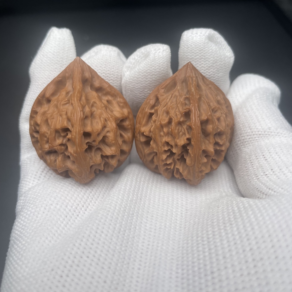 Natural Qinling Three-Ridged Chinese Walnuts - Hand Exercise Massage Walnuts, Premium Collectible Fidget Toys for Wellness & Feng Shui
