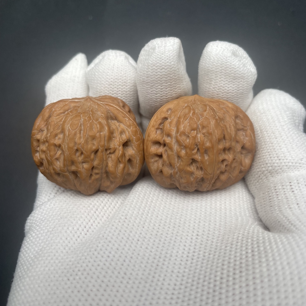 Hammer Owl Shape Chinese Wenwan Walnuts - Handmade Rare Collectible Stress Relief Fidget Toys for Hand Health & Feng Shui Decor