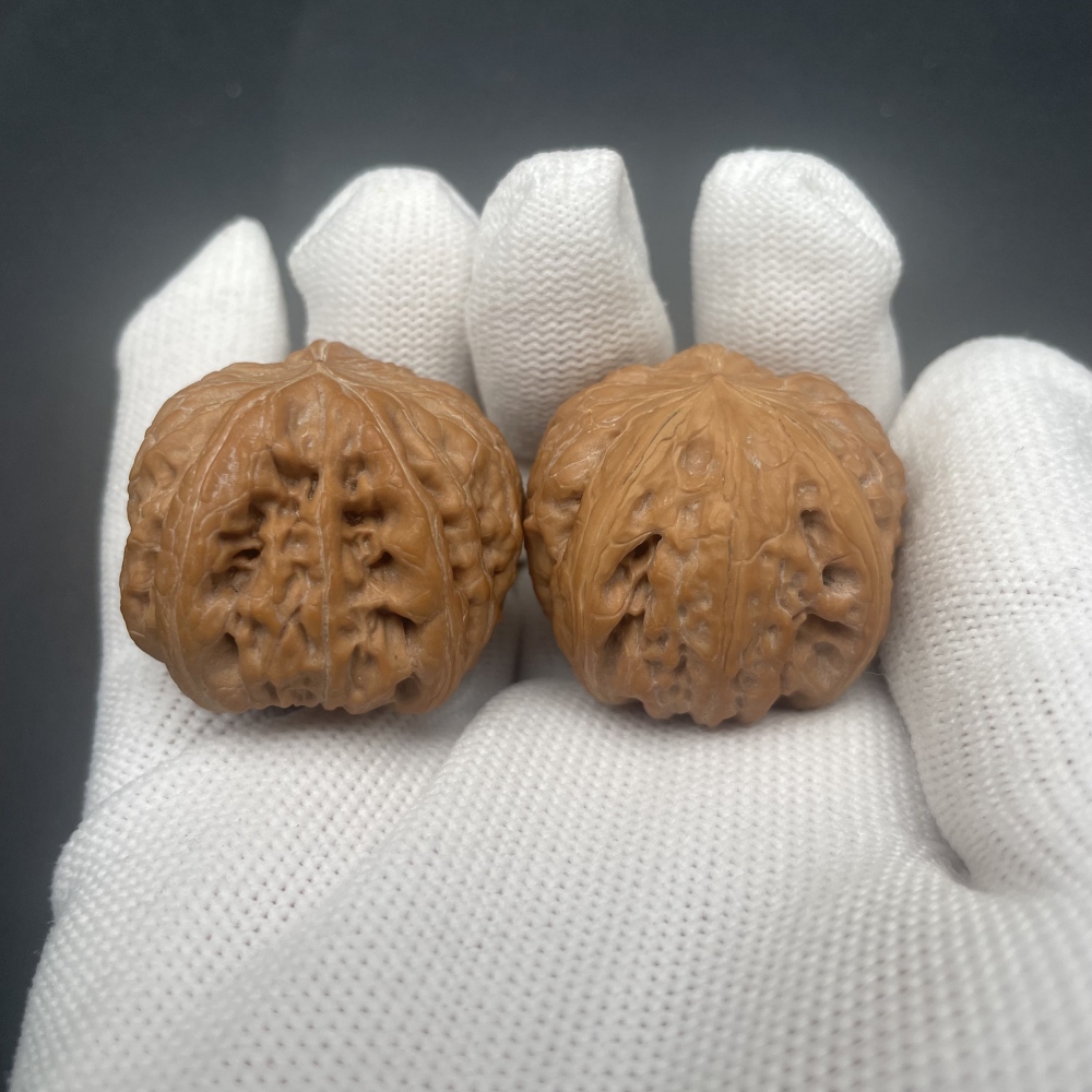 Hammer Owl Shape Chinese Wenwan Walnuts - Handmade Rare Collectible Stress Relief Fidget Toys for Hand Health & Feng Shui Decor