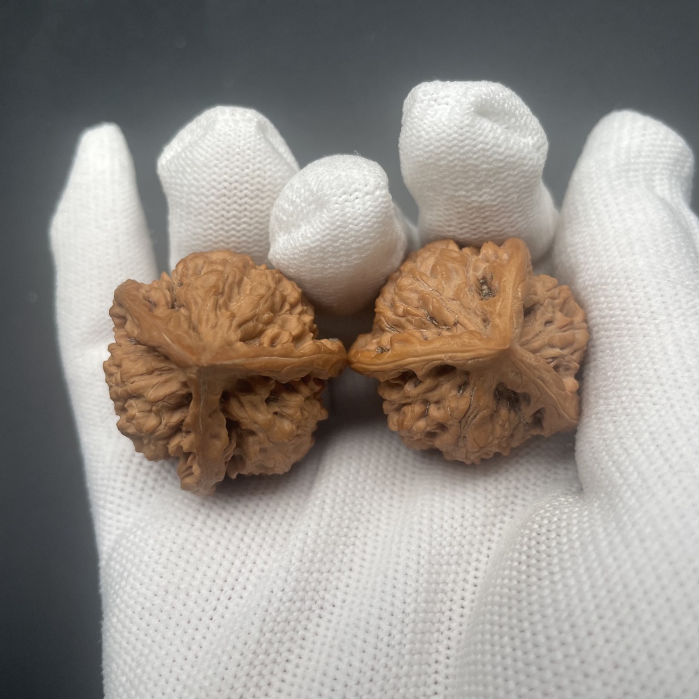 Handmade Chinese Guanmaosansleng Walnut Wenwan - Premium Collectible Stress Relief Palm Exercise Walnuts for Health & Feng Shui