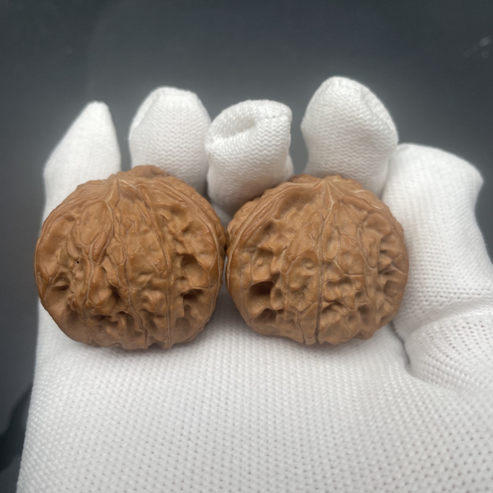 Fortune Yuanbao Special-Shaped Chinese Wenwan Walnuts, Natural Hand Exercise Health Walnuts, Collectible Handheld Fidget Toys
