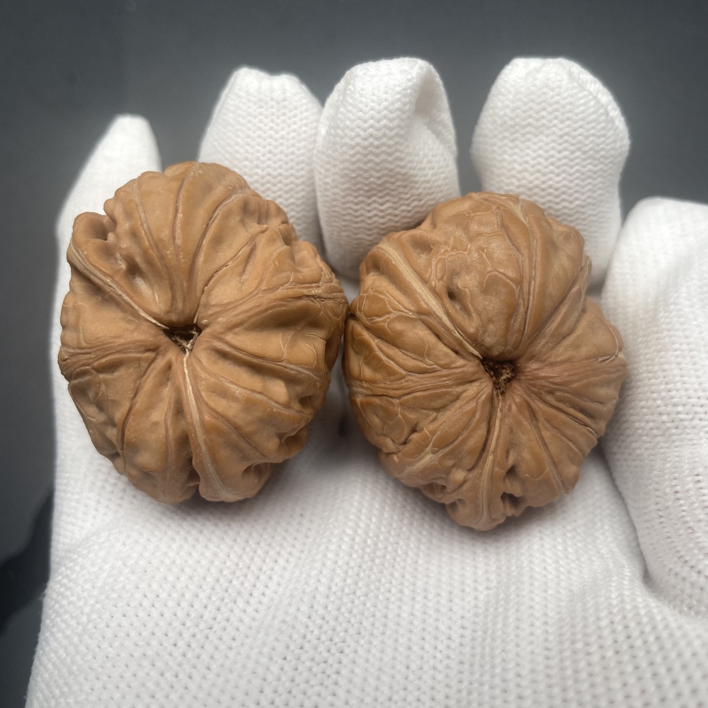 Rare Four-Sided Pinggu Yuanbao Wenwan Walnuts - Handmade Chinese Collectible Fidget Toys for Stress Relief & Hand Health