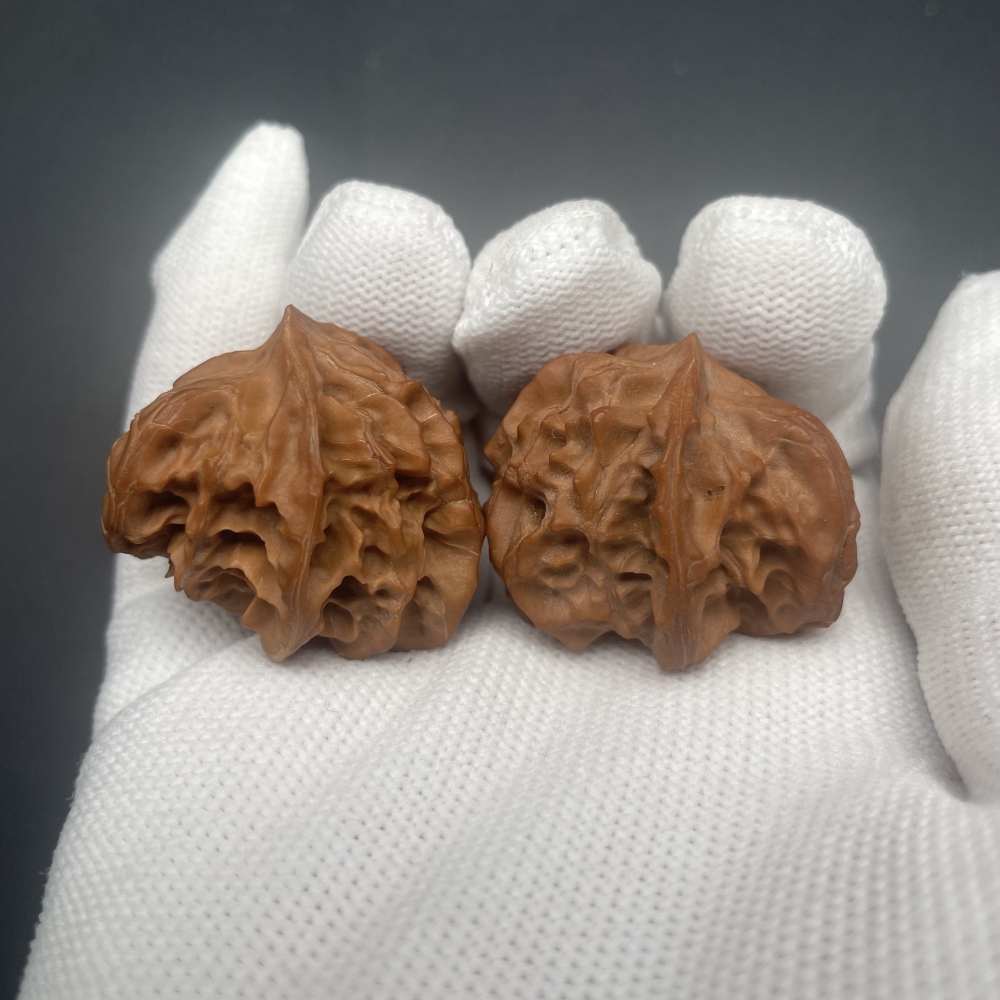 Wild Snake Head Special-Shaped Chinese Walnuts - Handmade Collectible Fidget Toys for Hand Health & Feng Shui Decor