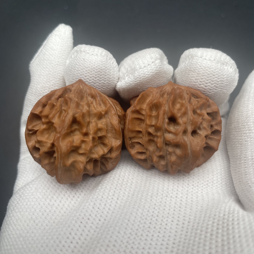 Wild Snake Head Special-Shaped Chinese Walnuts - Handmade Collectible Fidget Toys for Hand Health & Feng Shui Decor