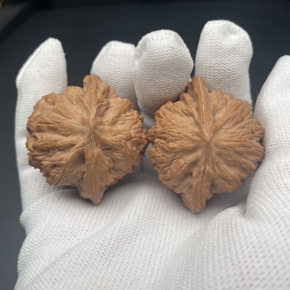 Chinese Walnut Wenwan - Handmade Rare Finds, Stress Relief Fidget Toys for Hand Health & Collection