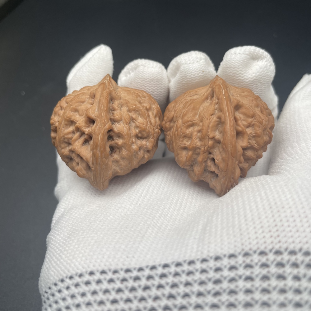 Chinese Walnut Wenwan - Handmade Rare Finds, Stress Relief Fidget Toys for Hand Health & Collection