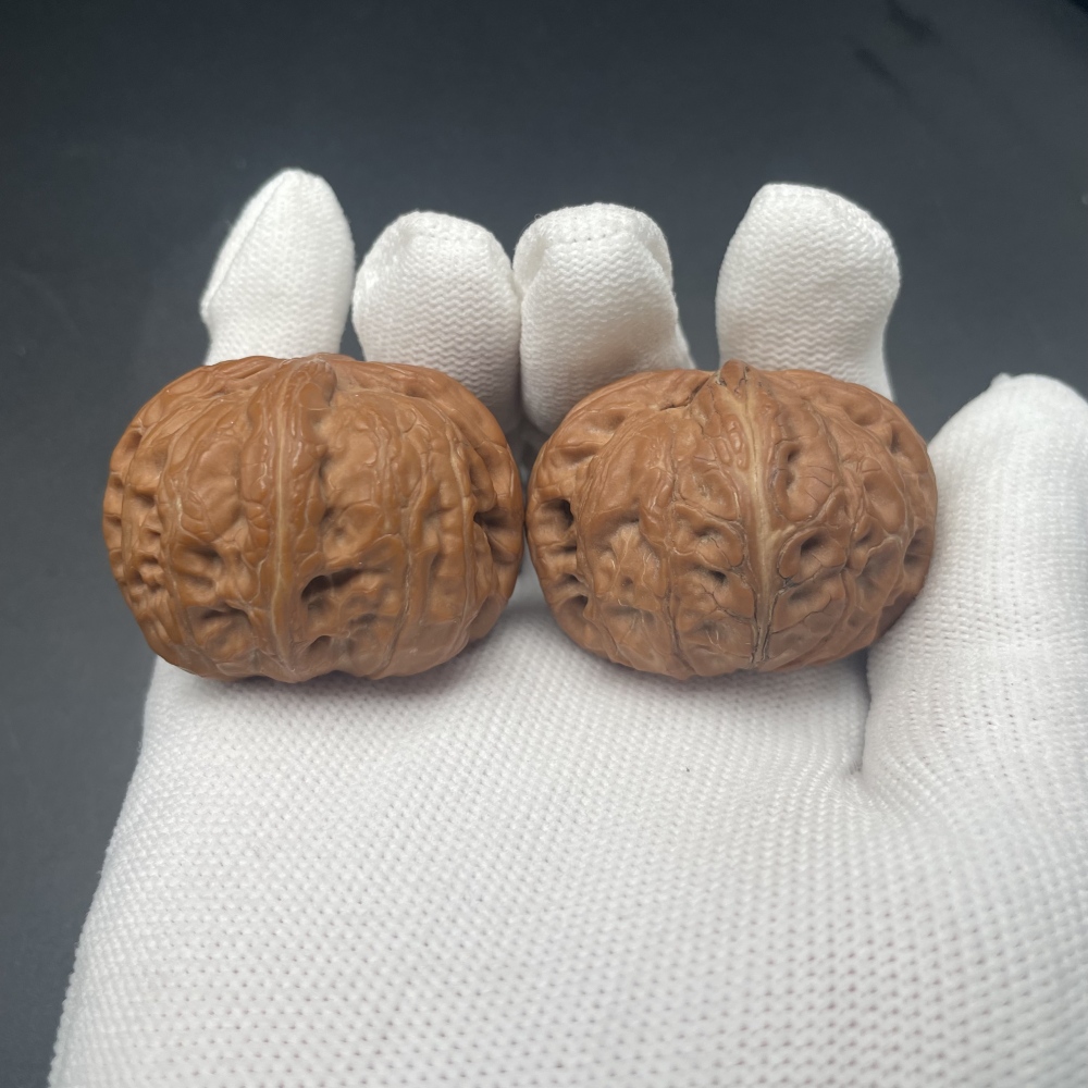 Pinggu Yuanbao Four-Ridges Wenwan Walnuts | Rare Natural Wild Collectibles | Hand Exercise & Stress Relief Ornament | Auspicious Oriental Elegance