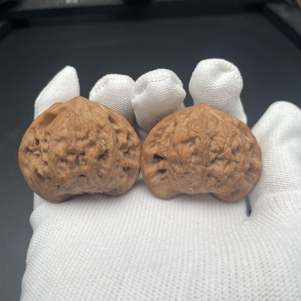 Chinese Walnut Wenwan - Handmade Rare Finds, Stress Relief Fidget Toys for Hand Health & Collection