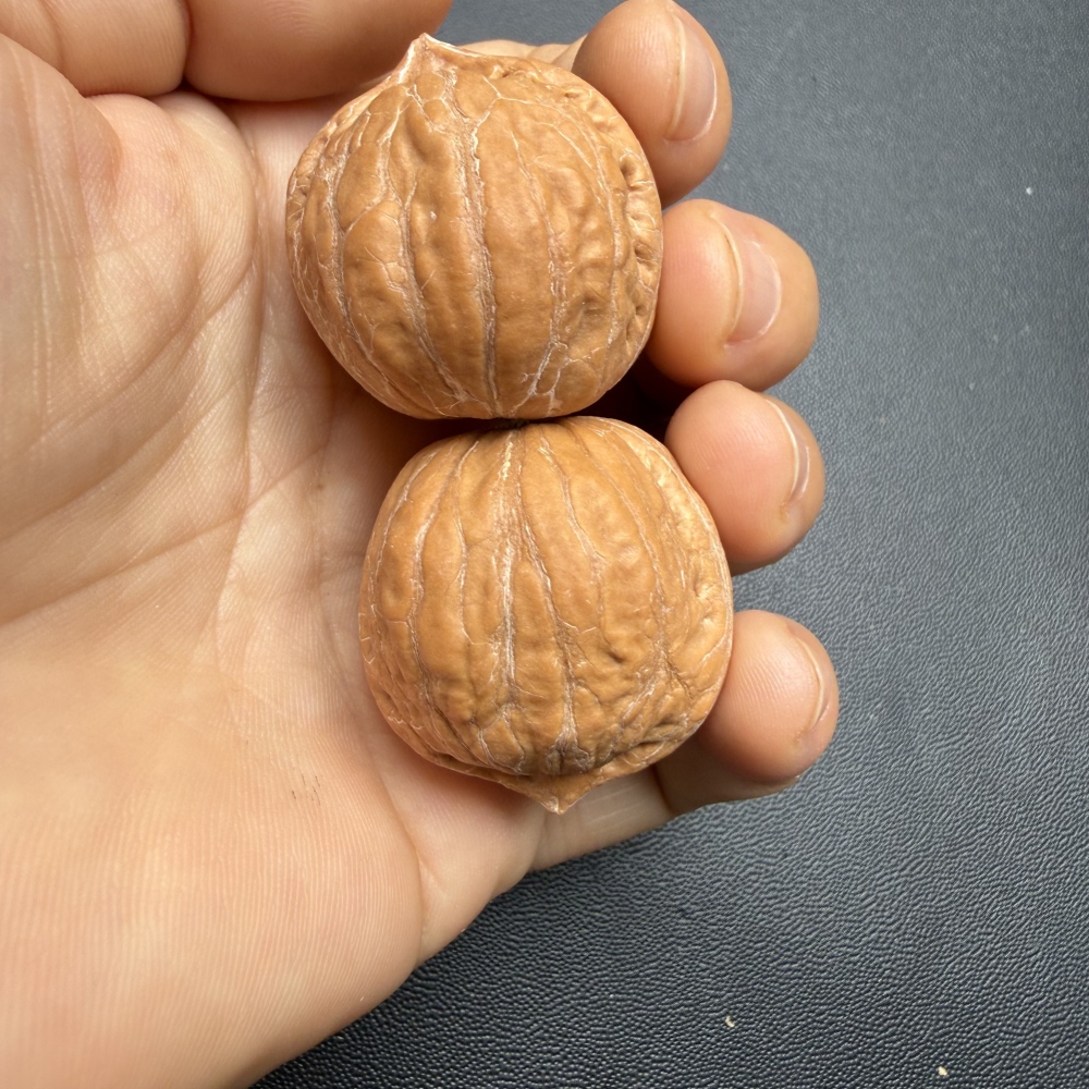 Mini Mantou Tri-edge Wenwan Walnut Pair, 30mm Natural Laishui Wild Walnut for Collection & Hand Massage