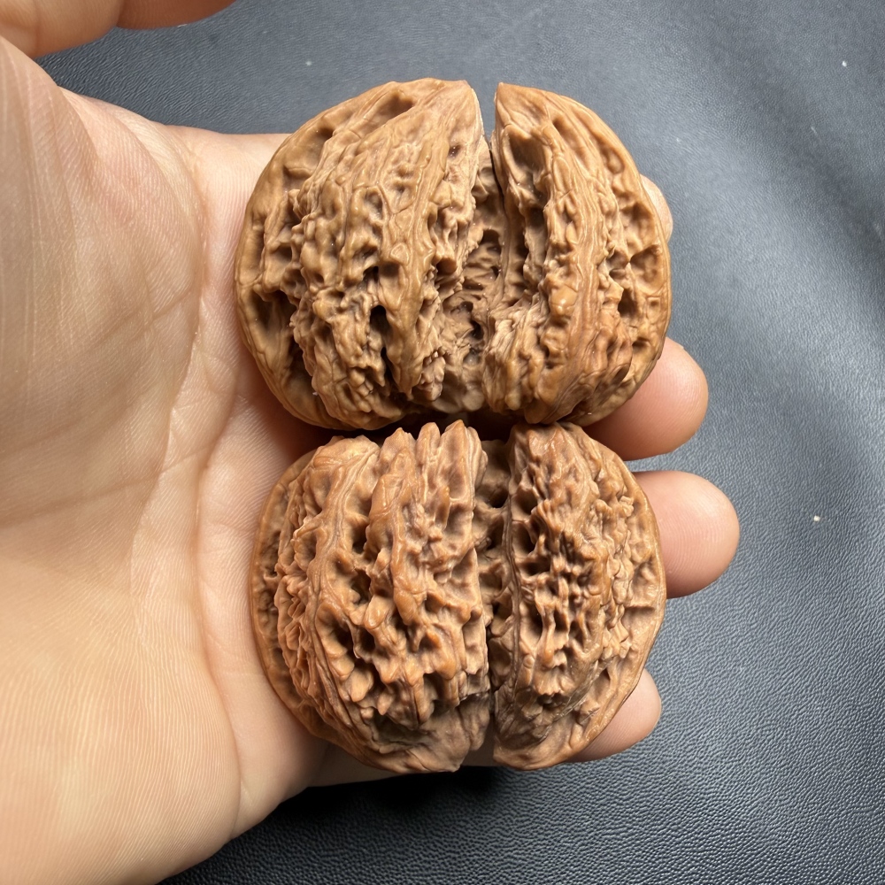 Natural Nanjiang Stone Conjoined Horn Wenwan Walnut Wholesale Gift