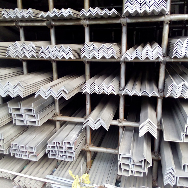Q235 2.5# Galvanized Angle Steel