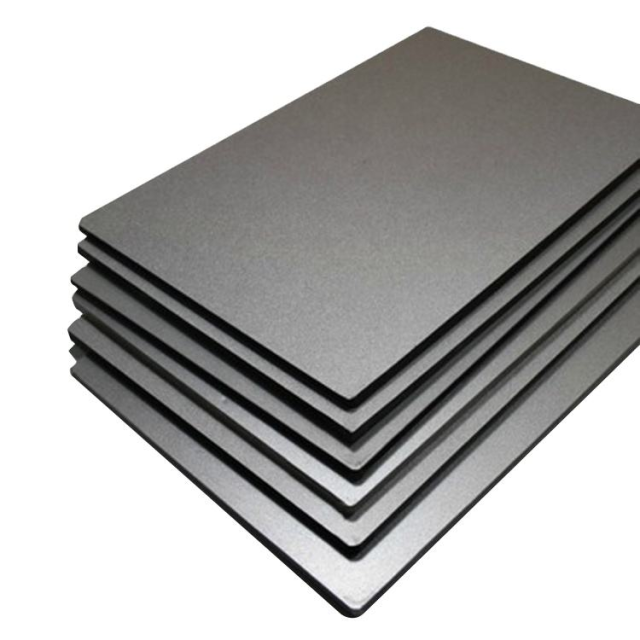 Stainless steel composite plate