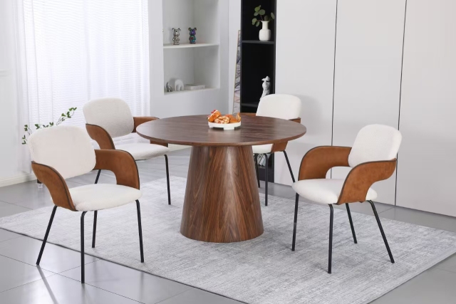 Round table3
