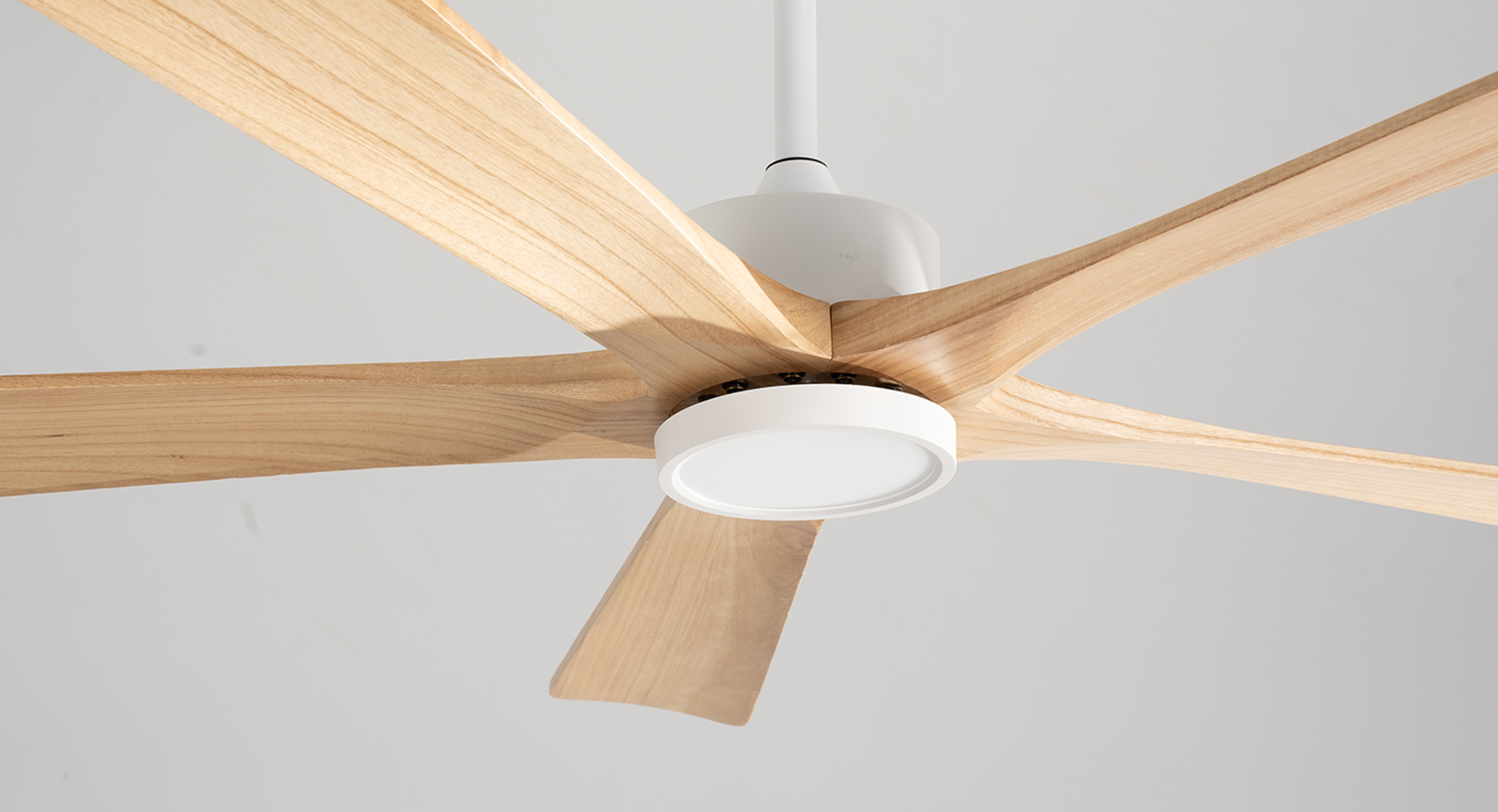 Reversible airflow design