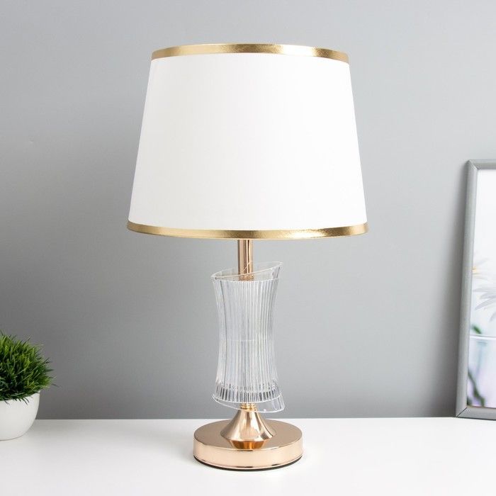 ABAJUR BIVOLT 40W BOCAL E27(LÂMPADA NÃO INCLUSA)