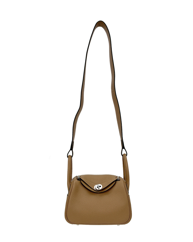 Single-shoulder crossbody bag, handmade with cowhide, size 19