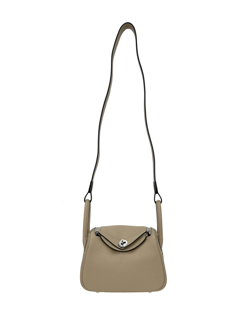 Single-shoulder crossbody bag, handmade with cowhide, size 19