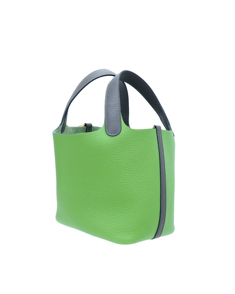 Handmade cowhide bucket bag in size 18