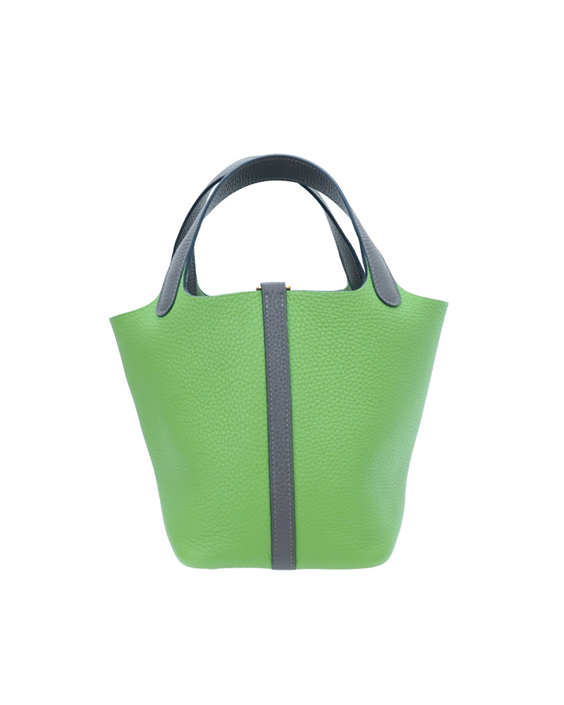 Handmade cowhide bucket bag in size 18