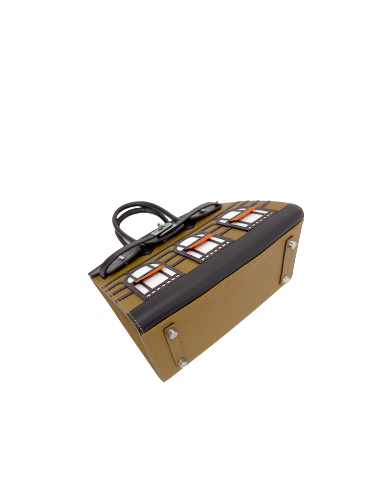 Ladies' hand-made handbags in size 20