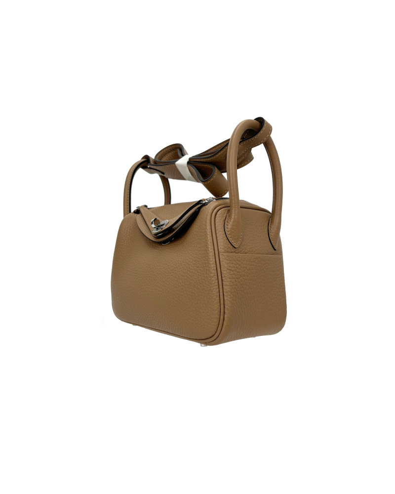 Single-shoulder crossbody bag, handmade with cowhide, size 19
