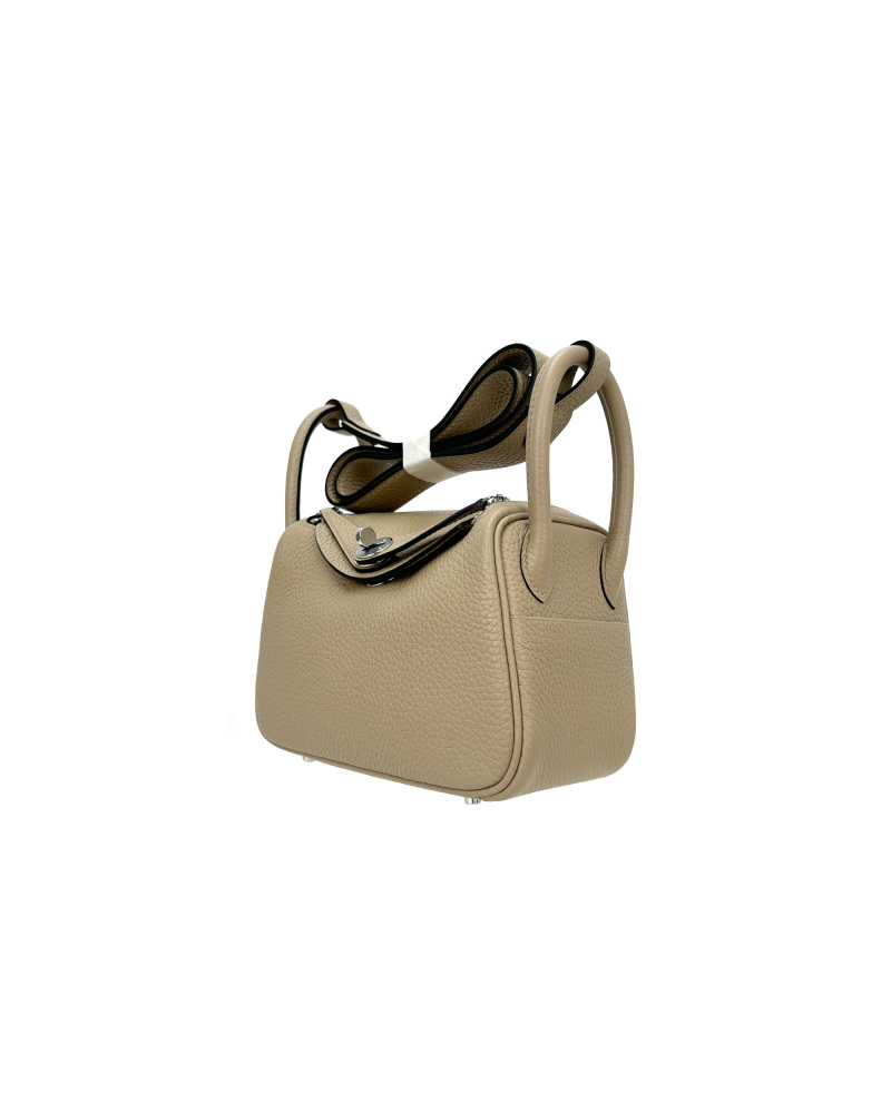 Single-shoulder crossbody bag, handmade with cowhide, size 19