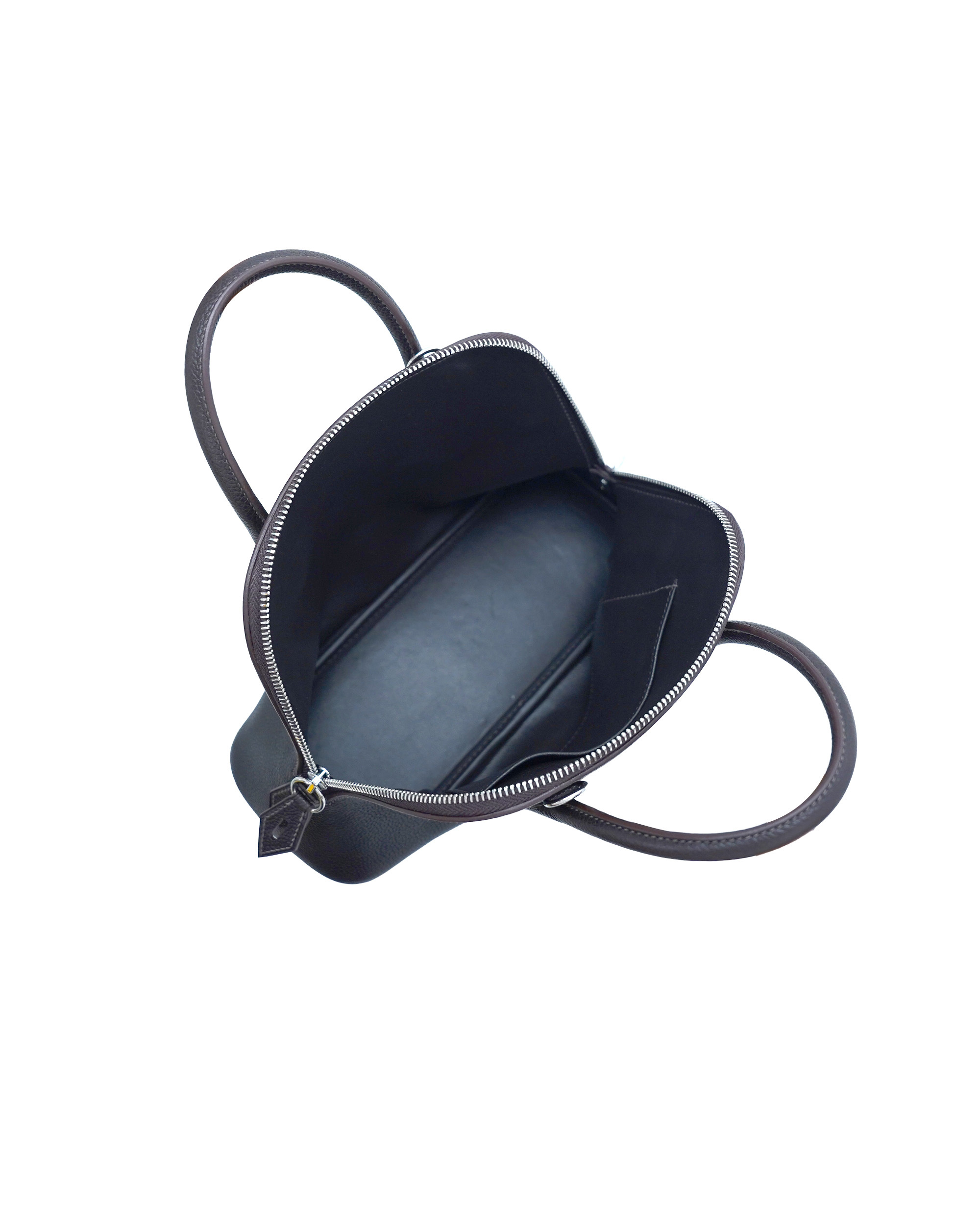 Handmade ladies' bag in size 26 with Barenia Faubourg leather