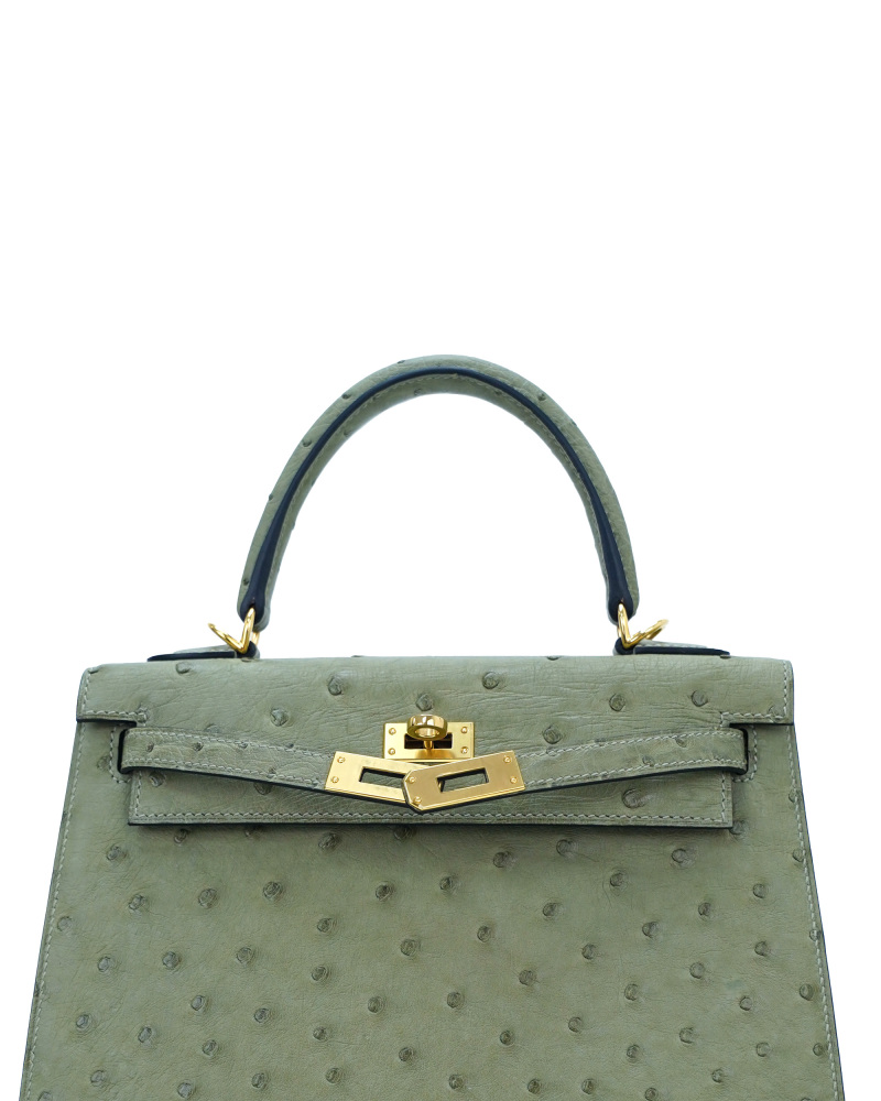 Ladies' handbags made of ostrich leather, size 25