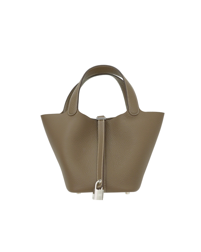 Handmade cowhide bucket bag in size 18cm