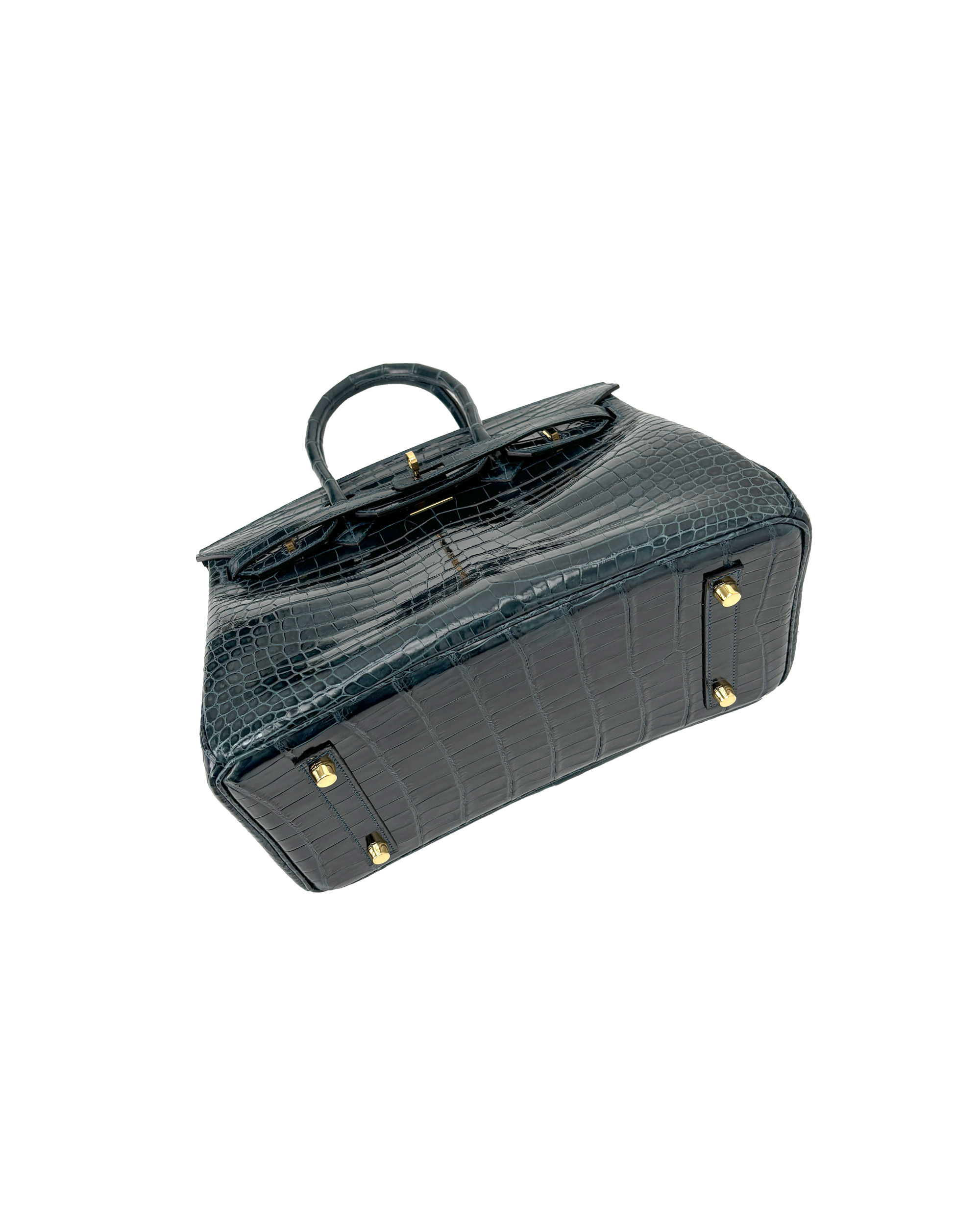Ladies' hand-made bags, made of saltwater crocodile leather, size 30