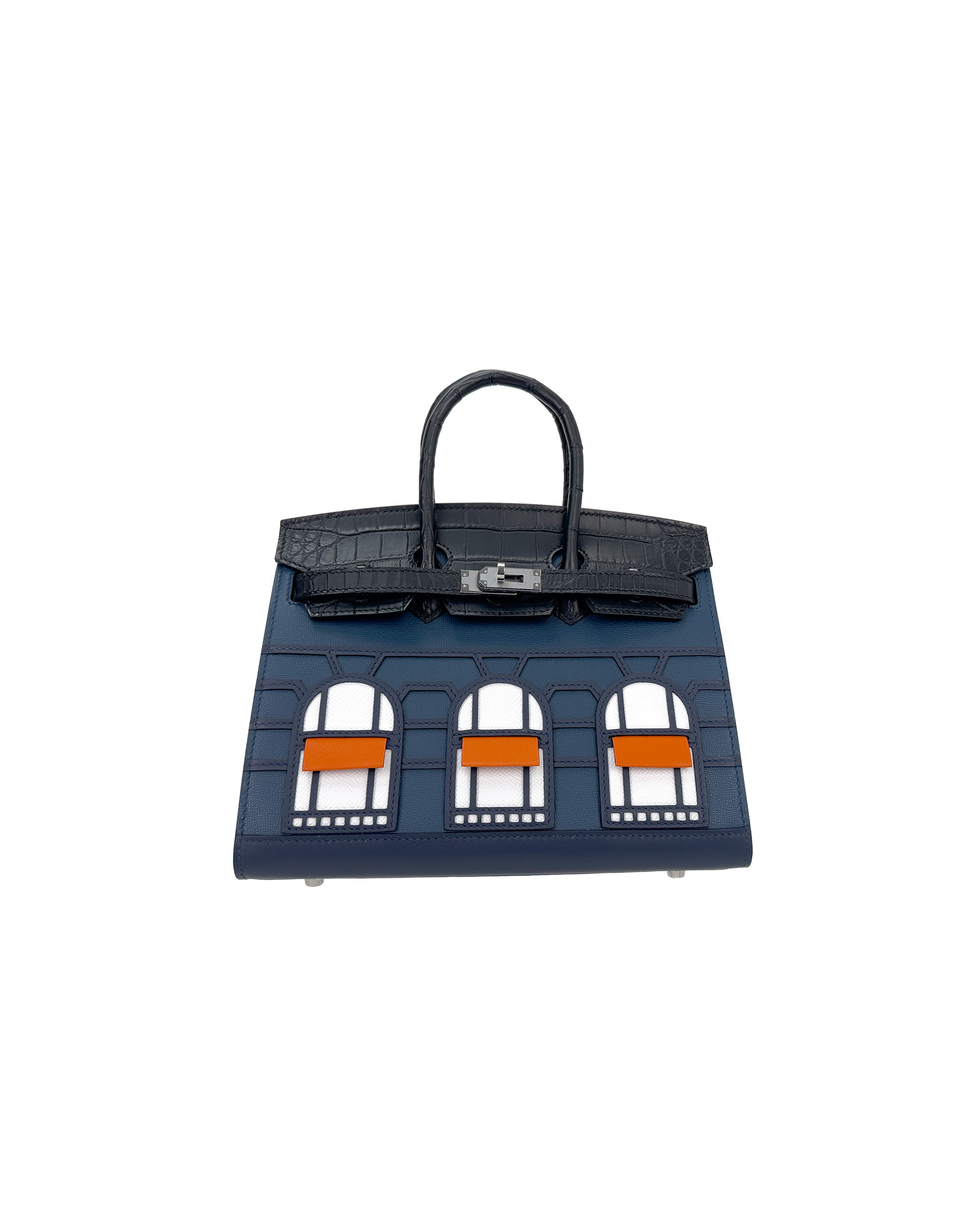 Ladies' hand-made handbags in size 25