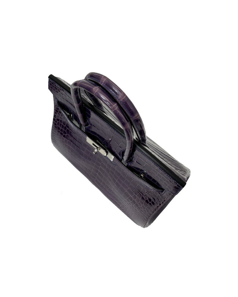 Ladies' hand-made bags, made of saltwater crocodile leather, size 30